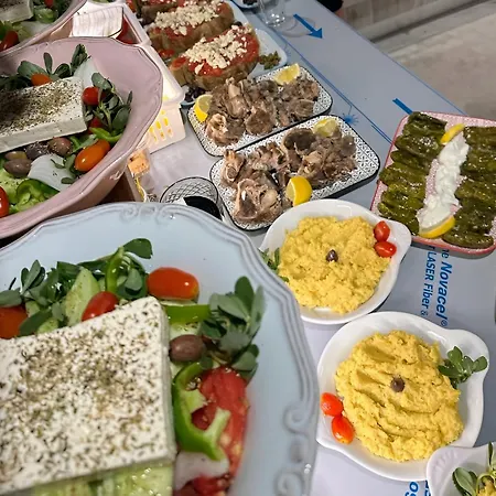 Pyrgi Cretan Living & Ξενοδοχείο με διαμερίσματα 4*