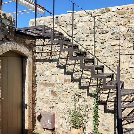 Ξενοδοχείο με διαμερίσματα Pyrgi Cretan Living & 4*