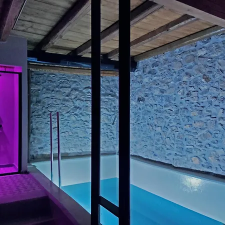 Ξενοδοχείο με διαμερίσματα Pyrgi Cretan Living &