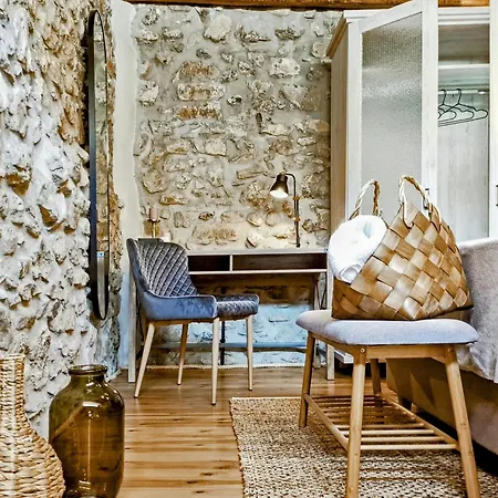 Ξενοδοχείο με διαμερίσματα Pyrgi Cretan Living & Pirgos (Iraklio)